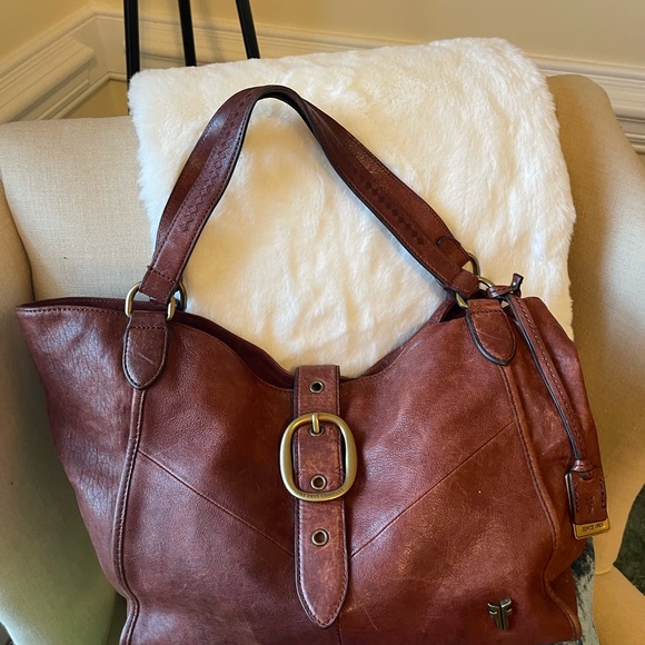 Fyre Hobo Bag - Picture 2 of 9